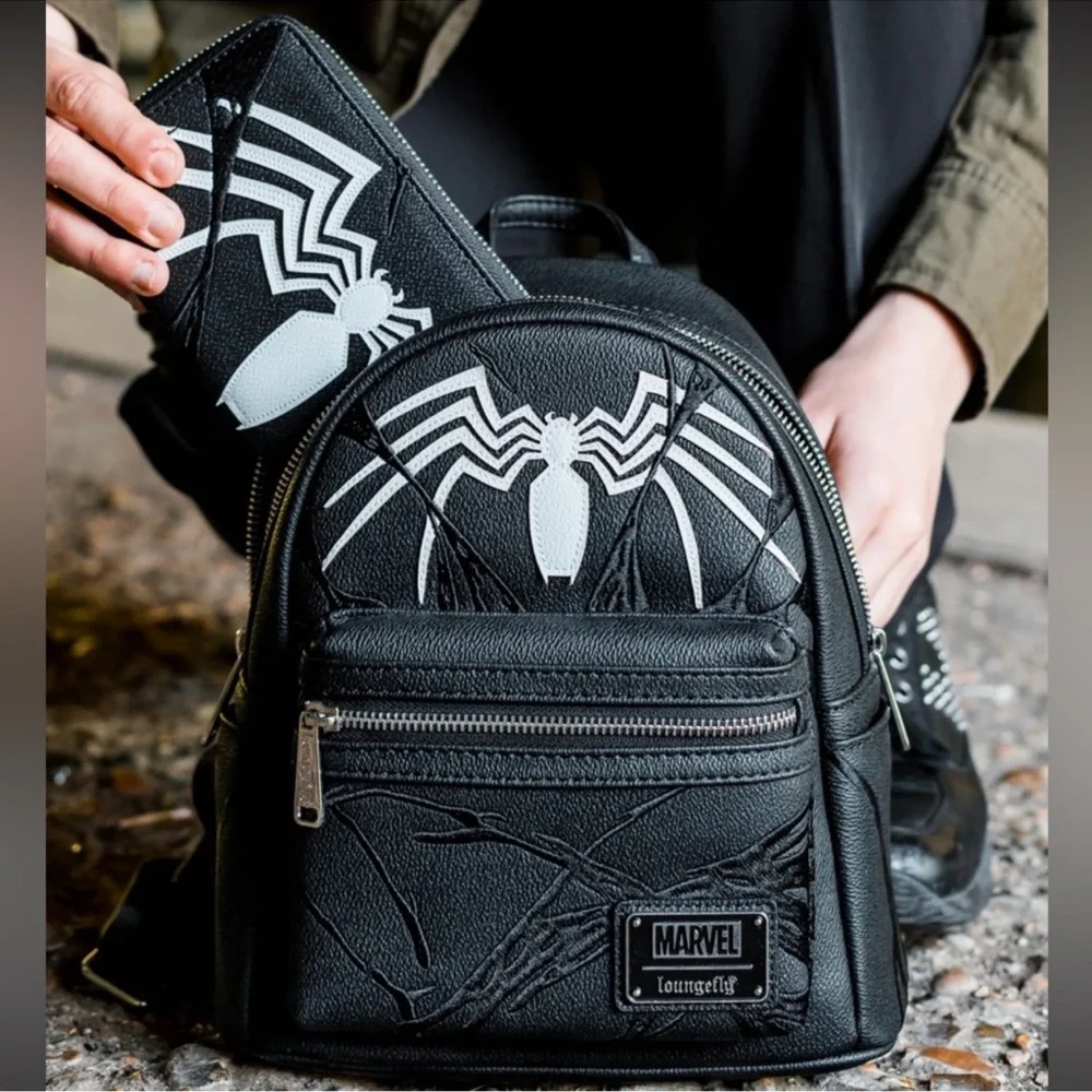 Loungefly Venom Symbiote Marvel Mini Backpack & Wallet Set. Japan exclusive
